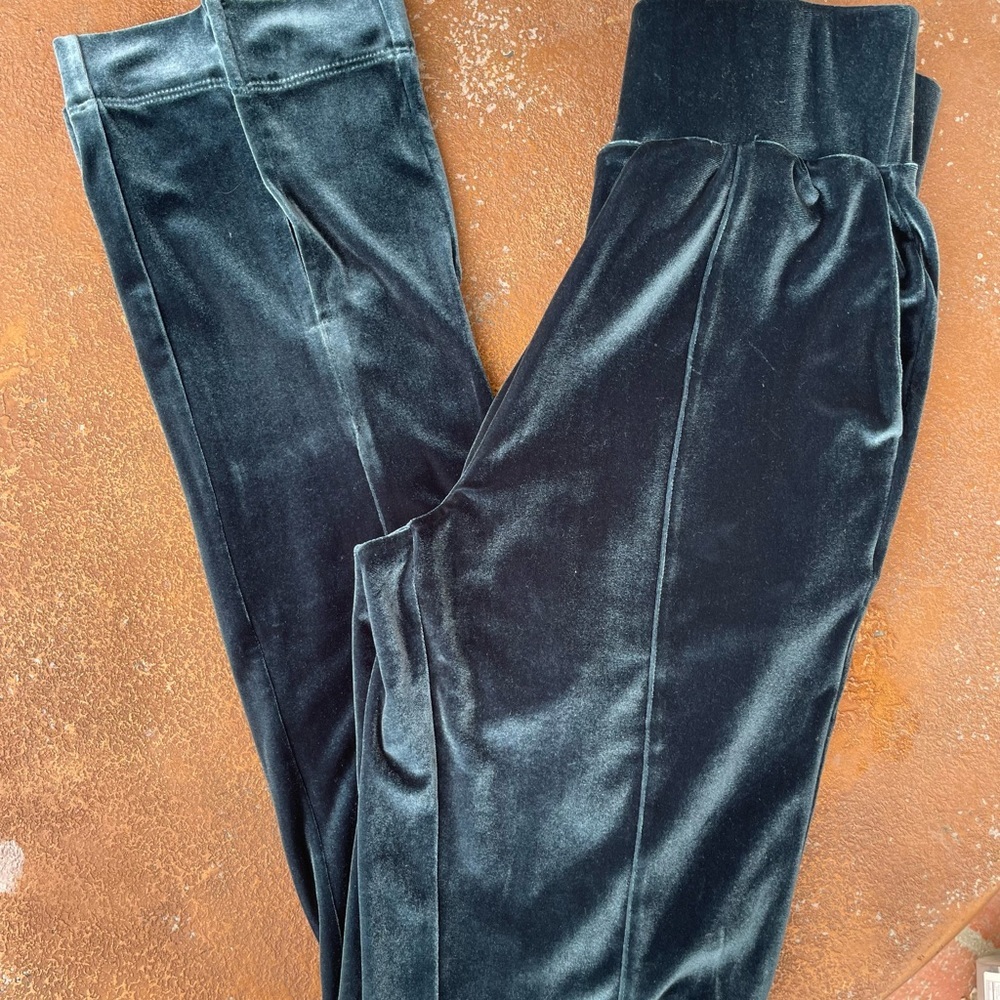 Carbon38 high waist blue velvet pants